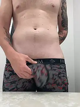 Snapshot of tcadle1824 chatting on December 2024 05:44:01 AM tcadle1824 online show from December 2024 05:44:01 AM