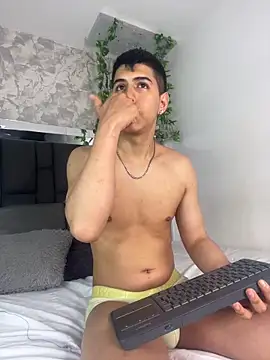 Snapshot of Angel_Khouri chatting on September 2025 03:40:02 AM Angel Khouri online show from September 2025 03:40:02 AM