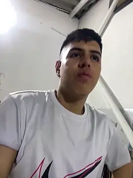 Snapshot of Angel_Khouri chatting on September 2025 03:11:01 AM Angel Khouri online show from September 2025 03:11:01 AM