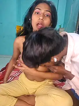 Snapshot of Virl_clople chatting on January 2025 05:30:01 PM Virl clople online show from January 2025 05:30:01 PM