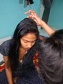 Snapshot of Virl_clople chatting on February 2025 05:33:01 PM Virl clople online show from February 2025 05:33:01 PM