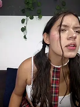 Danni shy online show from September 2025 01:27:02 AM