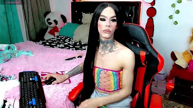 Alextwink online show from December 2025 08:13:01 PM