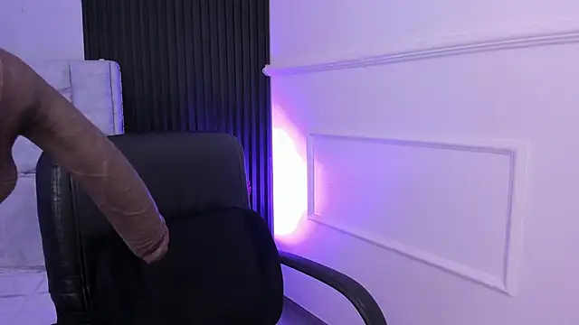 daniiphoeniixx online show from February 2026 03:09:02 AM