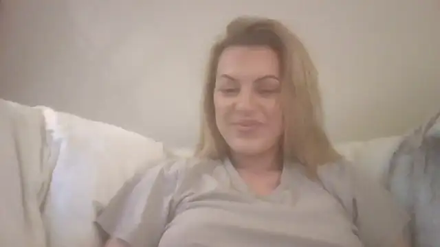 Gigi-Honey online show from November 2025 03:11:01 PM