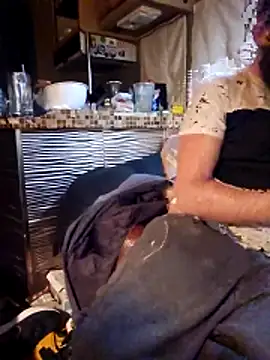 StruggleSnuggles online show from December 2025 02:22:02 AM