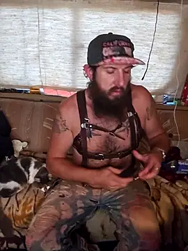 StruggleSnuggles online show from November 2025 11:31:02 PM