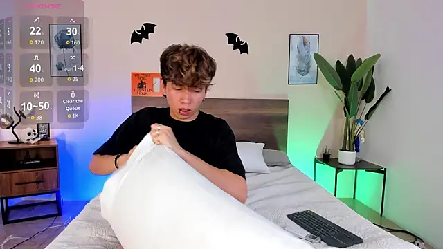 Brian-Ausslos online show from October 2025 07:33:02 AM