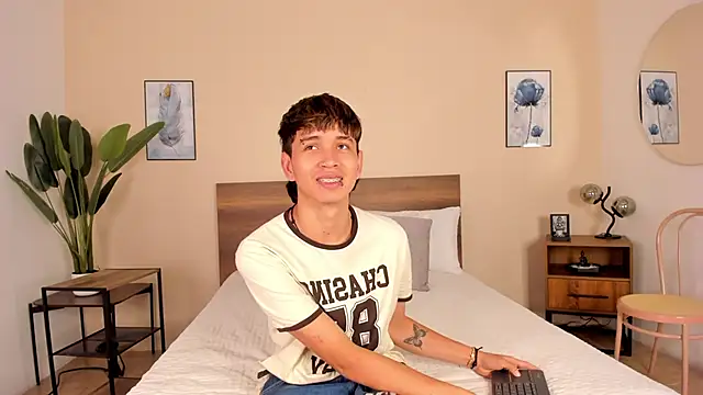 Brian-Ausslos online show from November 2025 04:55:01 AM