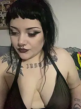 Gothicsiren online show from January 2025 09:36:01 PM