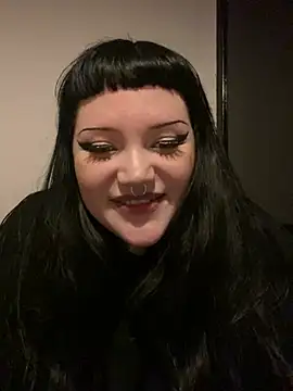 Gothicsiren online show from December 2024 05:42:02 AM