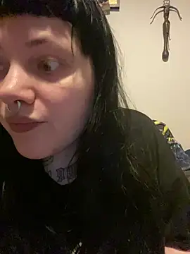 Gothicsiren online show from January 2025 08:49:02 PM