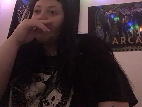 Gothicsiren online show from January 2025 06:04:01 PM