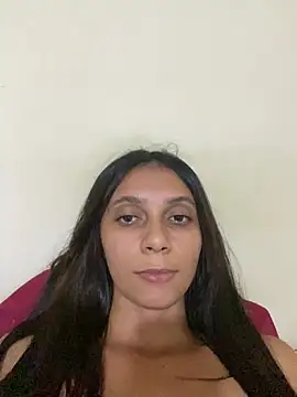 millenamoreninha online show from May 2026 06:45:01 PM