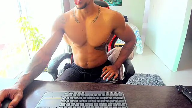 Adam Valenciia online show from September 2025 01:50:01 PM