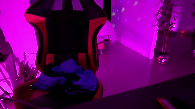 Snapshot of Adam_Valenciia chatting on February 2026 11:17:01 AM Adam Valenciia online show from February 2026 11:17:01 AM