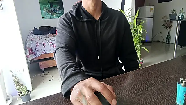 Snapshot of Adam_Valenciia chatting on January 2026 04:47:02 PM Adam Valenciia online show from January 2026 04:47:02 PM