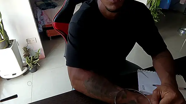 Snapshot of Adam_Valenciia chatting on February 2026 10:51:02 PM Adam Valenciia online show from February 2026 10:51:02 PM