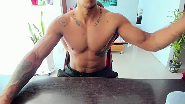 Snapshot of Adam_Valenciia chatting on November 2025 04:45:01 PM Adam Valenciia online show from November 2025 04:45:01 PM