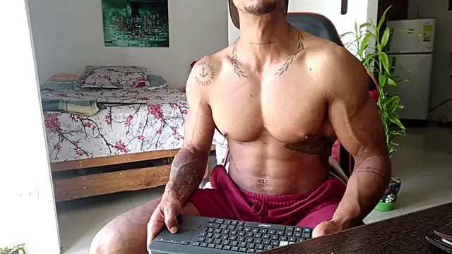Adam Valenciia online show from May 2026 05:38:02 PM