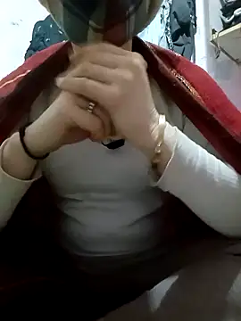 Snapshot of Aarju-30 chatting on February 2025 01:55:01 AM Aarju-30 online show from February 2025 01:55:01 AM