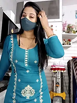 Snapshot of Best-Couple chatting on December 2025 03:39:02 AM Best-Couple online show from December 2025 03:39:02 AM