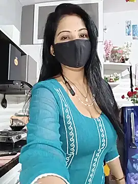 Snapshot of Best-Couple chatting on May 2026 02:22:01 AM Best-Couple online show from May 2026 02:22:01 AM