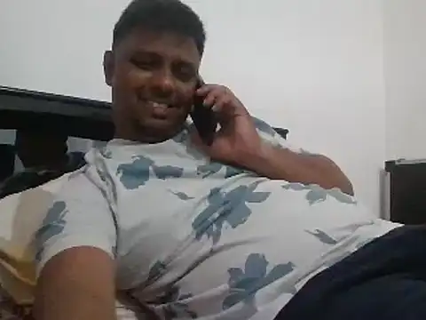 Snapshot of jemes21in chatting on March 2025 12:57:01 PM jemes21in online show from March 2025 12:57:01 PM