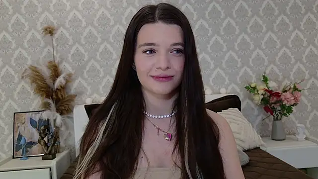 Snapshot of Nellie_Medina chatting on February 2025 01:24:01 AM Nellie Medina online show from February 2025 01:24:01 AM