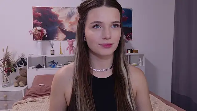 Nellie Medina online show from November 2025 04:40:01 PM