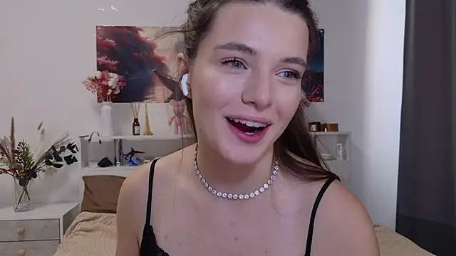 Nellie Medina online show from November 2025 09:25:01 AM