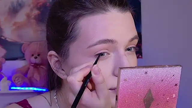 Nellie Medina online show from February 2026 07:11:01 PM