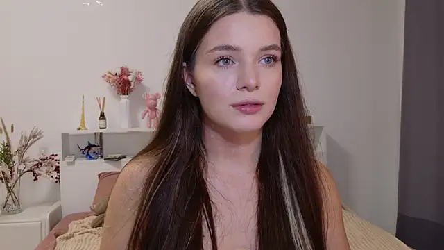 Snapshot of Nellie_Medina chatting on September 2025 08:03:02 PM Nellie Medina online show from September 2025 08:03:02 PM
