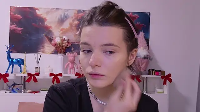 Nellie Medina online show from January 2026 04:25:02 PM