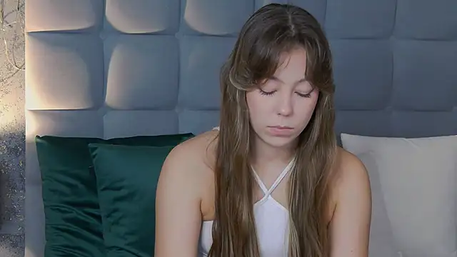 TheEmma online show from February 2026 01:53:01 PM