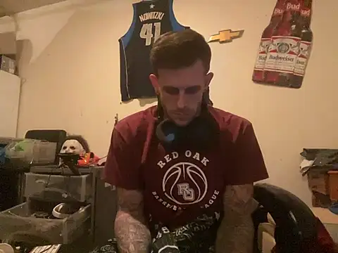 Snapshot of JamesMichael88 chatting on March 2025 05:29:02 AM JamesMichael88 online show from March 2025 05:29:02 AM