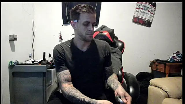 Snapshot of JamesMichael88 chatting on March 2025 04:05:02 PM JamesMichael88 online show from March 2025 04:05:02 PM