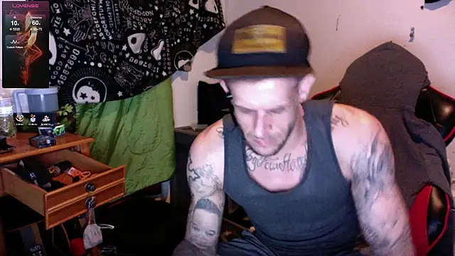 Snapshot of JamesMichael88 chatting on March 2025 06:52:01 PM JamesMichael88 online show from March 2025 06:52:01 PM