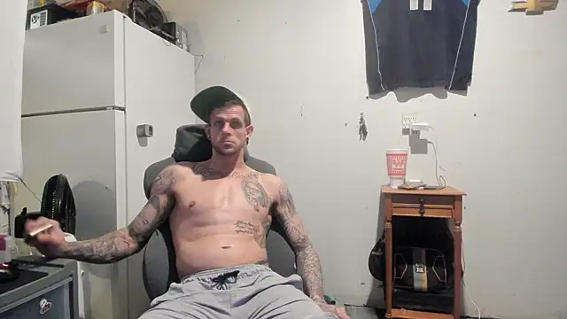 Snapshot of JamesMichael88 chatting on March 2025 11:26:02 PM JamesMichael88 online show from March 2025 11:26:02 PM