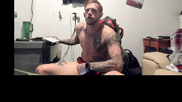 Snapshot of JamesMichael88 chatting on March 2025 08:42:02 PM JamesMichael88 online show from March 2025 08:42:02 PM