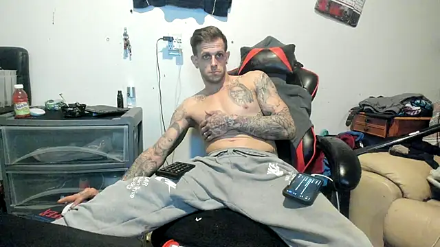 Snapshot of JamesMichael88 chatting on March 2025 10:20:02 PM JamesMichael88 online show from March 2025 10:20:02 PM