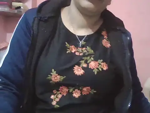 Hot-shanvi online show from December 2025 01:41:02 AM