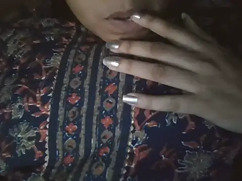Hot-shanvi online show from May 2026 01:20:01 PM