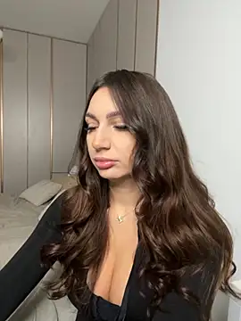 claraxjoyy online show from November 2025 05:19:02 AM