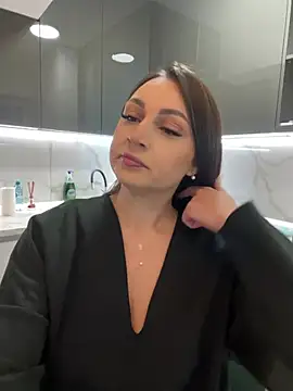 claraxjoyy online show from February 2025 04:14:02 PM