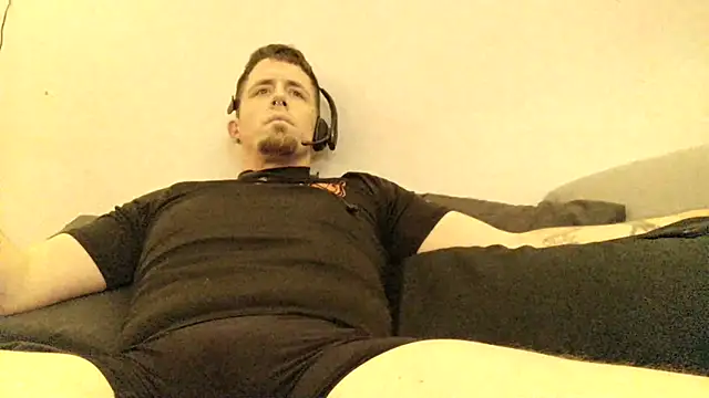 nickatnite1227 online show from January 2025 08:32:02 PM