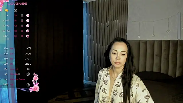 Monica Weiss online show from February 2026 02:17:02 PM