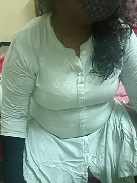 Snapshot of Rathi22 chatting on November 2025 03:21:02 AM Rathi22 online show from November 2025 03:21:02 AM