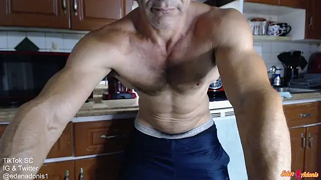 Snapshot of EdenAdonis chatting on February 2025 01:04:01 AM EdenAdonis online show from February 2025 01:04:01 AM