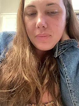 Snapshot of bjayburn chatting on January 2025 08:35:01 PM bjayburn online show from January 2025 08:35:01 PM